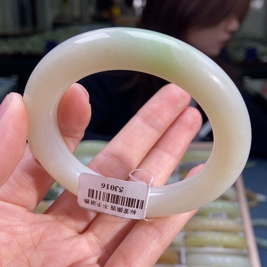 和田玉手镯未镶嵌53.2