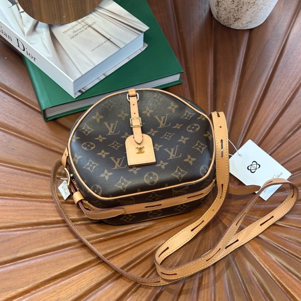 95新 LouisVuitton/路易威登 lv老花软圆饼中号