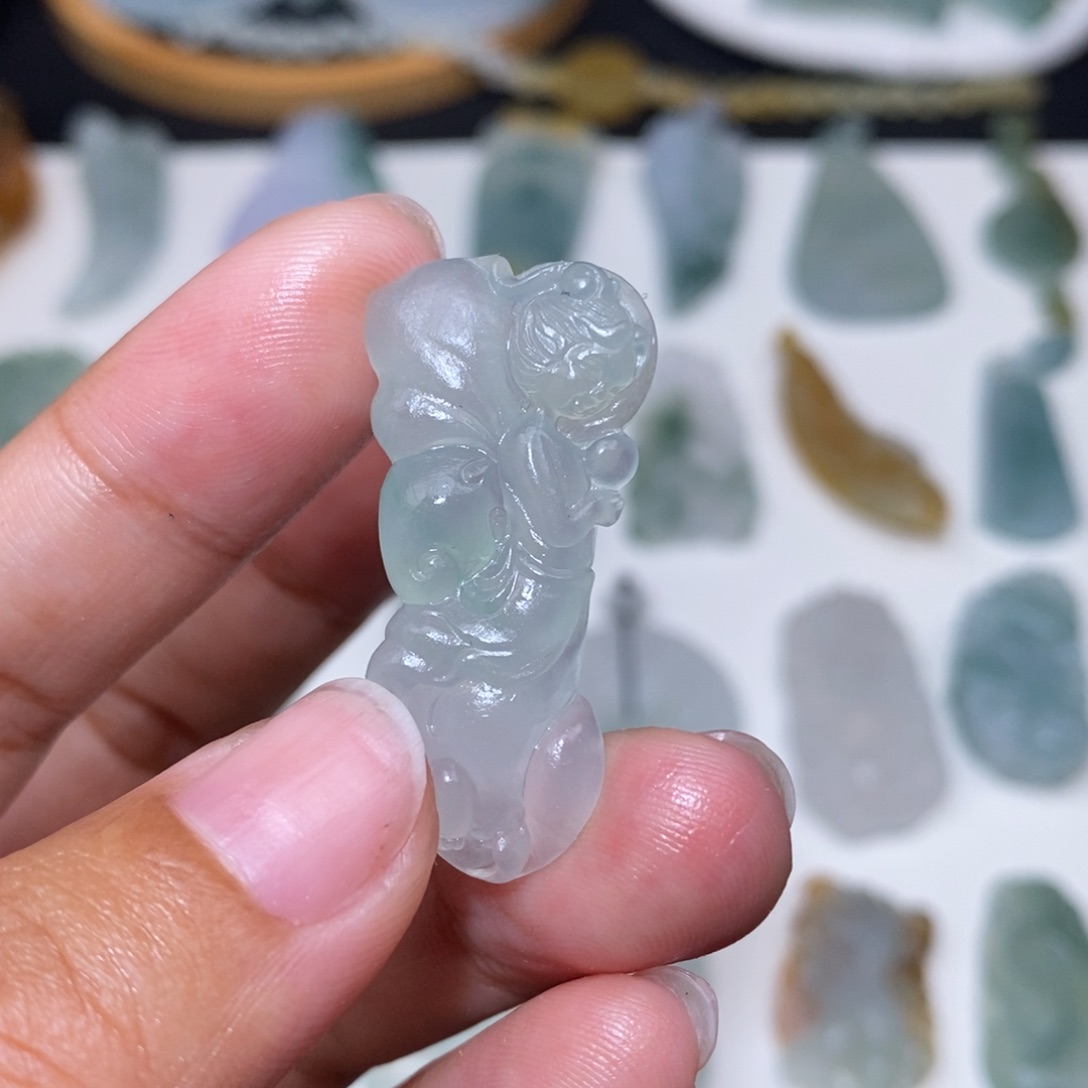 定制翡翠未镶嵌如**愿蝴蝶