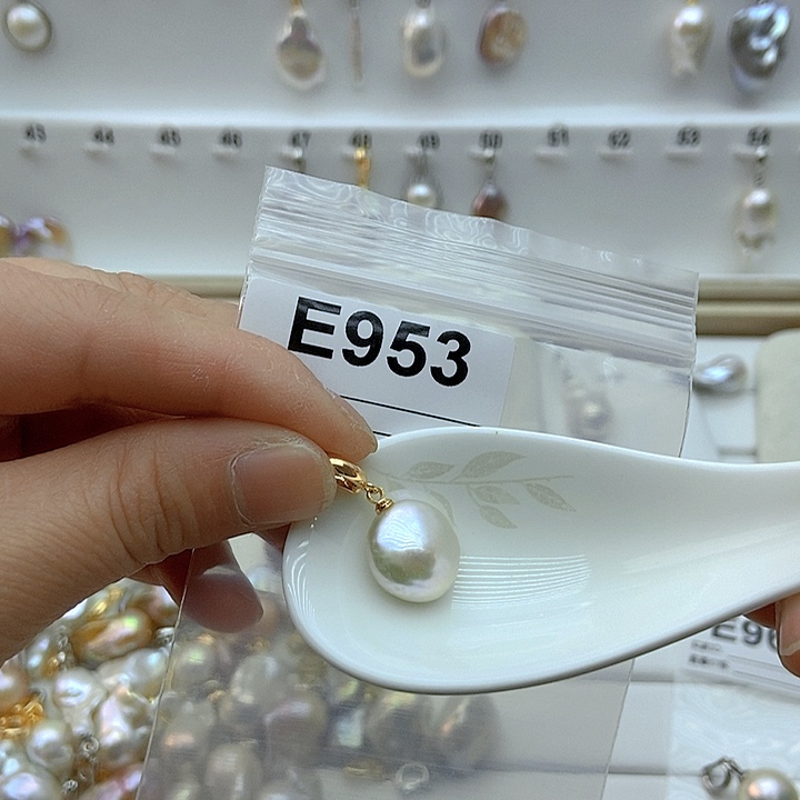 淡水珍珠颈饰银S925镶嵌