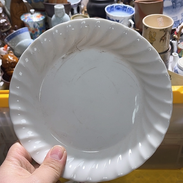 瓷片在你身边的人是你自己