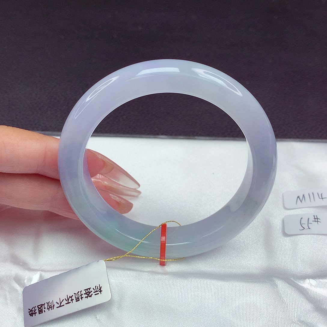 翡翠手镯未镶嵌55圈610