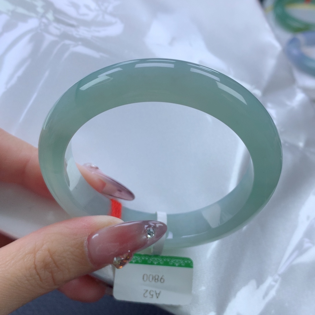 翡翠手镯未镶嵌52正圈