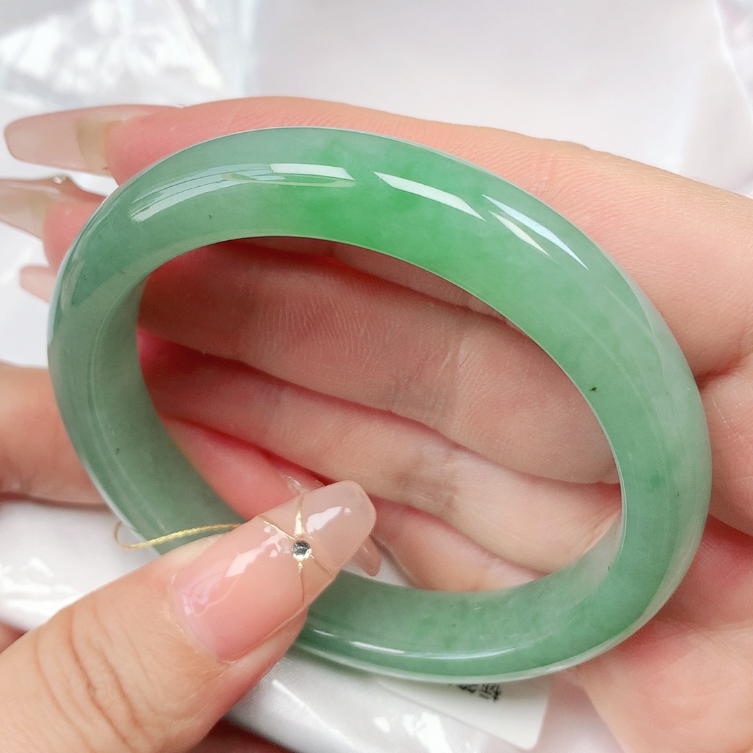 翡翠手镯未镶嵌抖音925