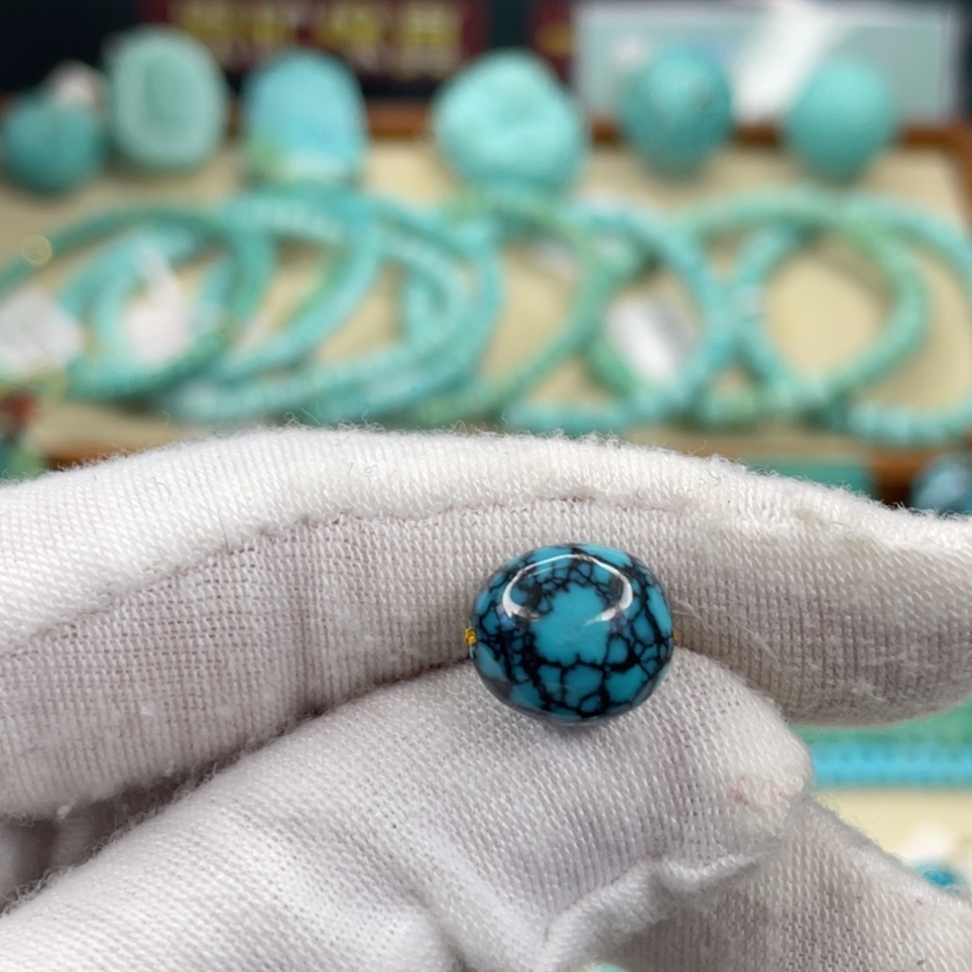 绿松石未镶嵌挂件