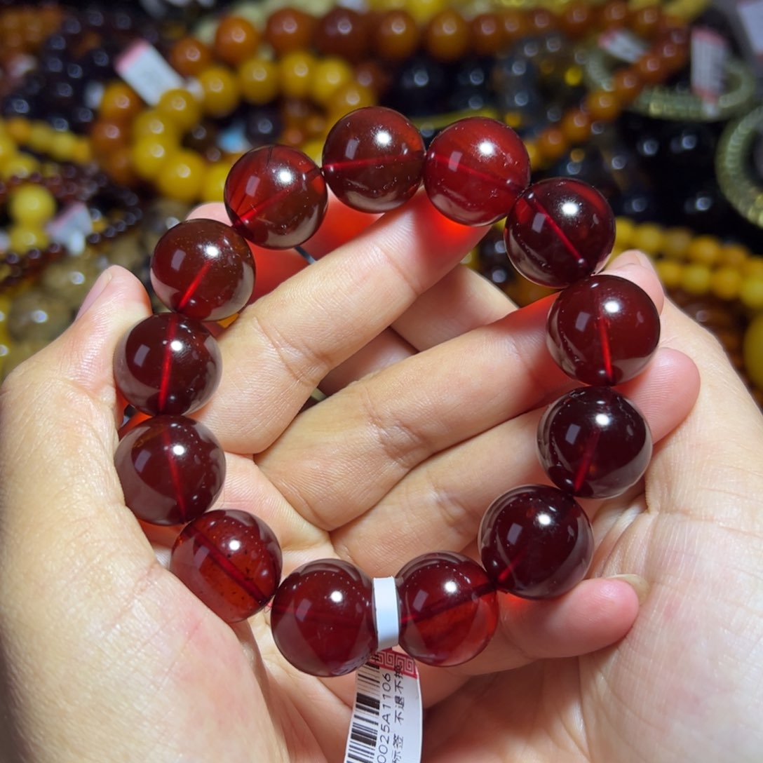 未镶嵌琥珀珠宝奇石202