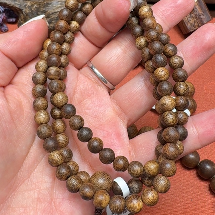 大叶紫檀（黑酸枝木类）