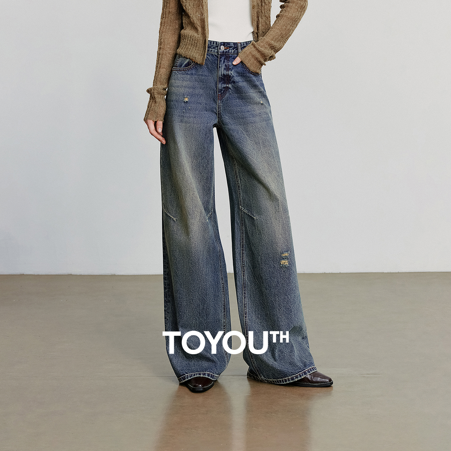 【焦点牛仔】初语破洞牛仔裤女2025秋时尚百搭新解构街头风阔腿长裤