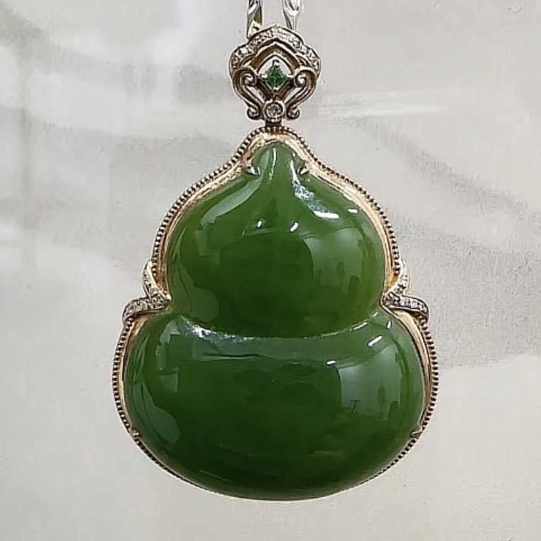 高端俄料碧玉 18K金镶嵌葫芦吊坠