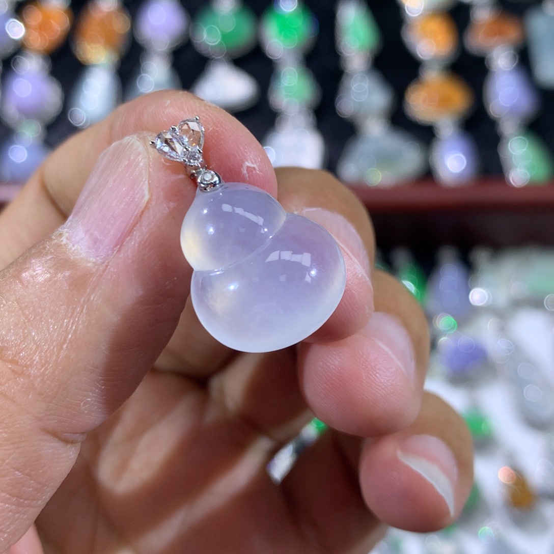 翡翠18K金镶嵌戒指