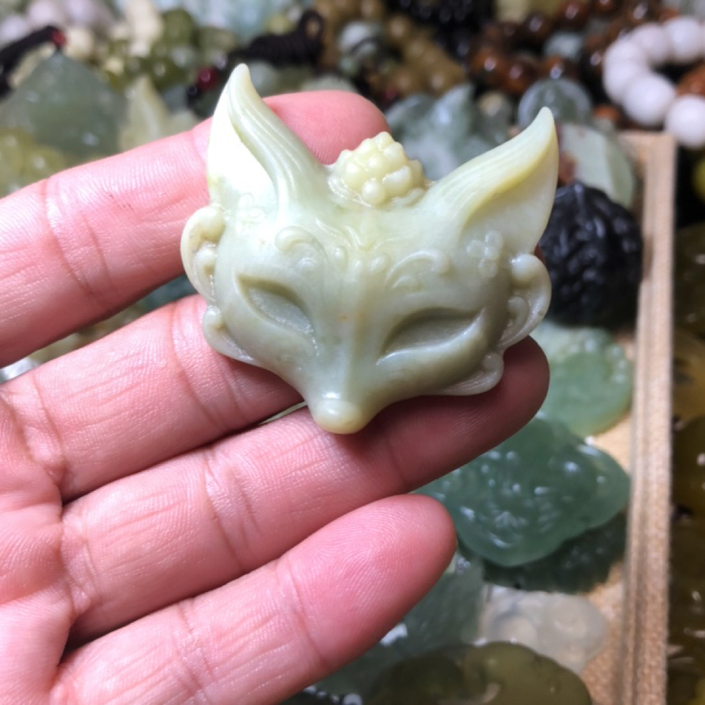 岫玉狐狸面具精美吊坠独特挂件随机发货