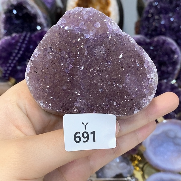 未镶嵌水晶大型摆件（非配饰）