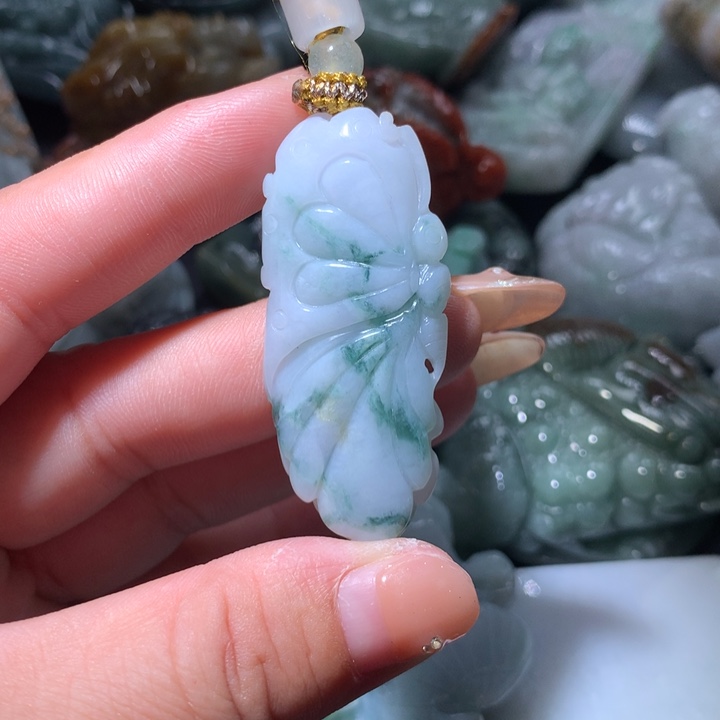 翡翠未镶嵌颈饰保真天然A货翡翠