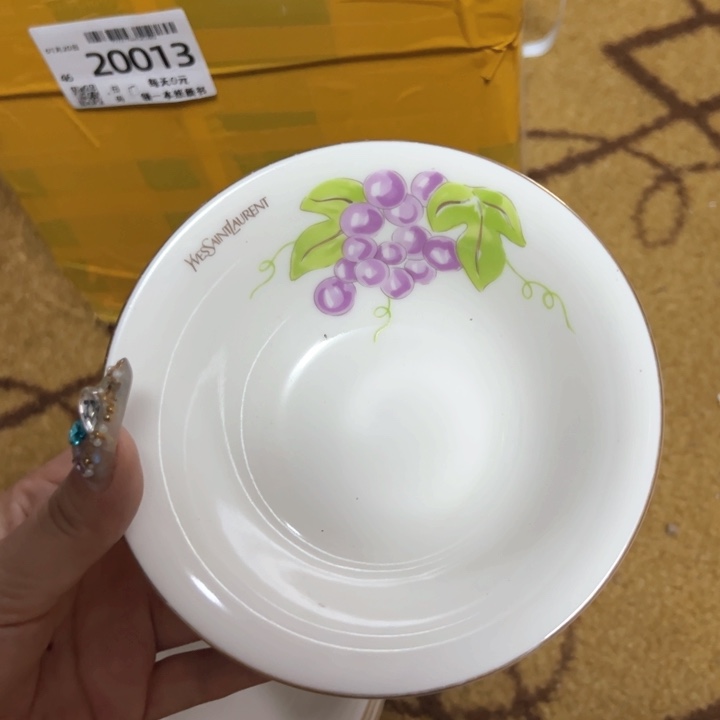 盖碗瓷器直播放漏中