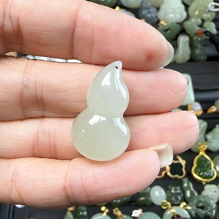 和田玉未镶嵌吊坠(不含链)