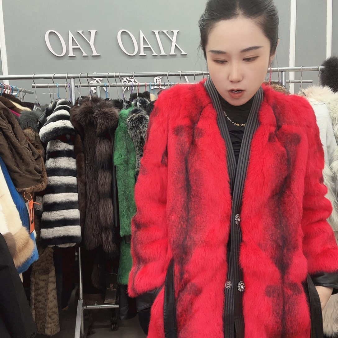 姚小妖家高端皮草