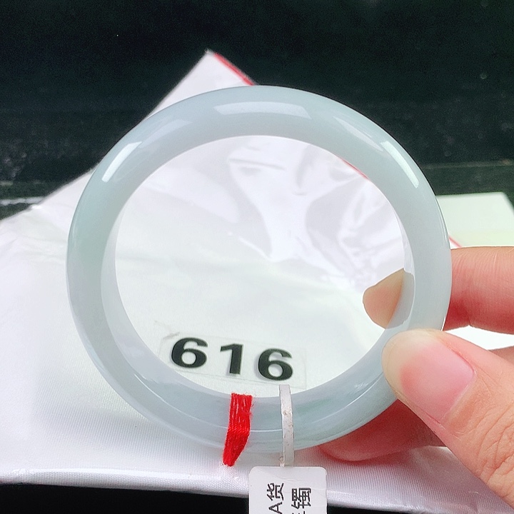 未镶嵌手镯翡翠l***y翡翠手镯