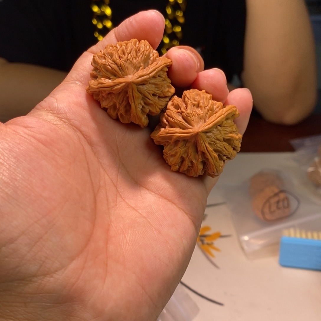 文玩核桃把件额*三棱03