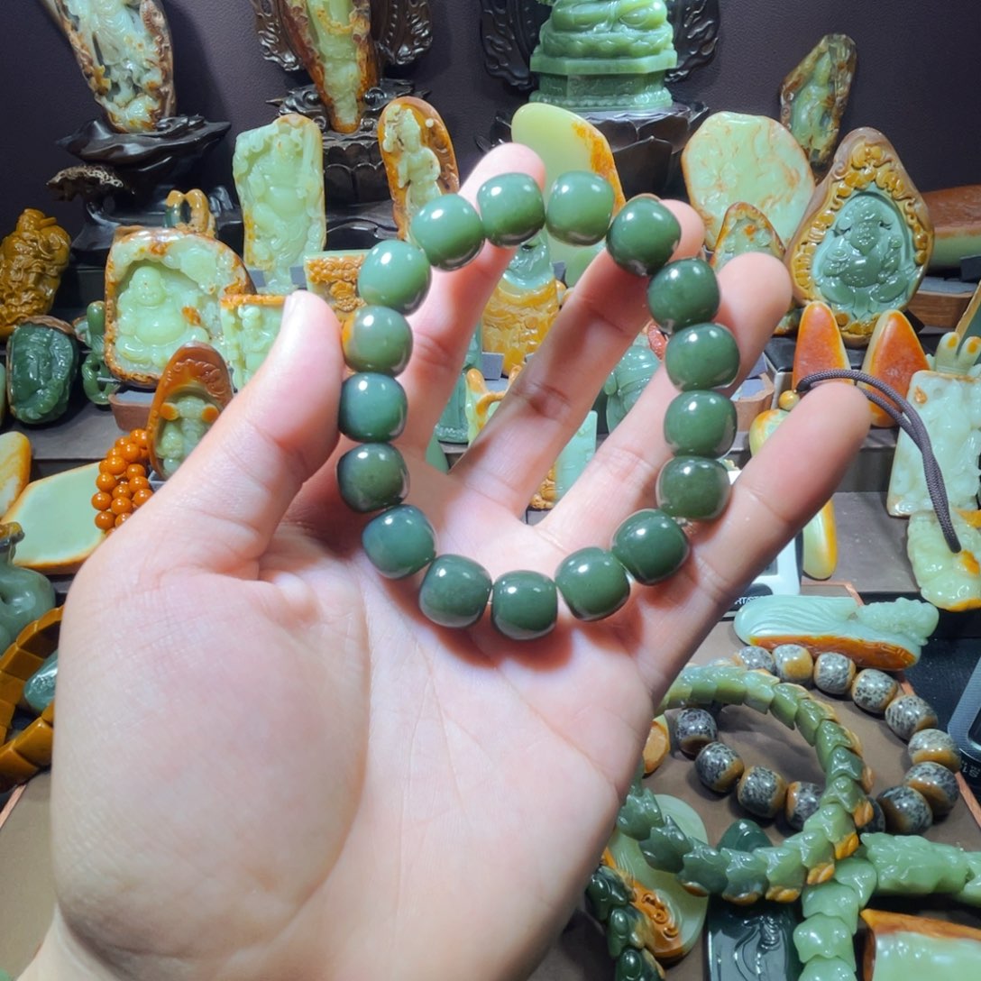 岫岩河磨玉（透闪石质玉）未镶嵌珠宝奇石