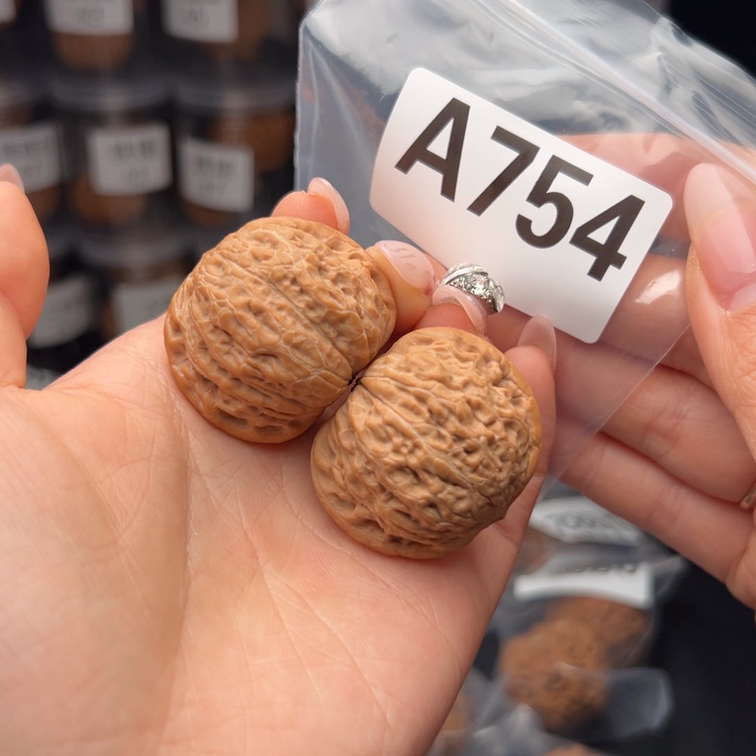 文玩核桃吊坠铁锤37