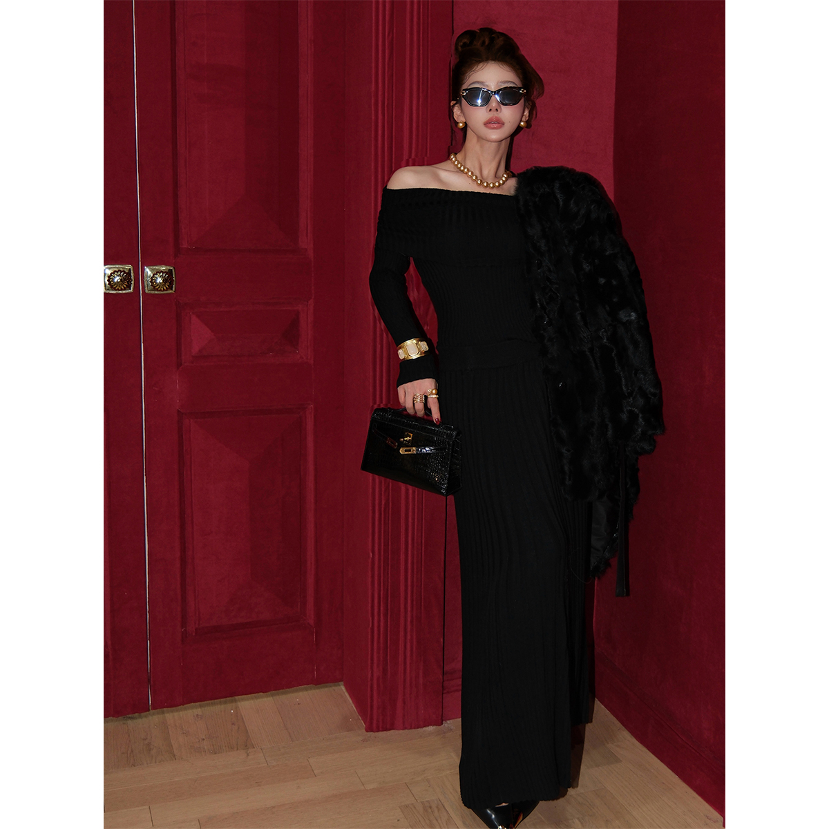 孙瑜儿【流光锁畔】羊毛混纺高弹力一字肩露肩上衣+半裙SY53F39533