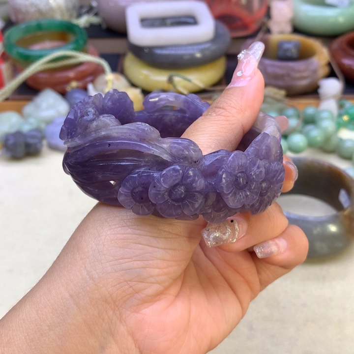 石英质玉135789876666未镶嵌?**?