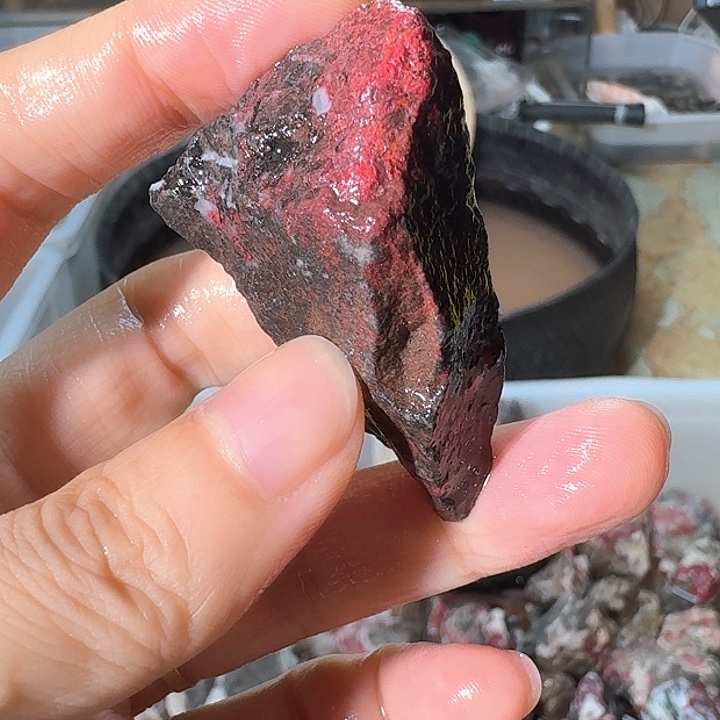 梓***辰天然辰砂天然朱砂原石34克