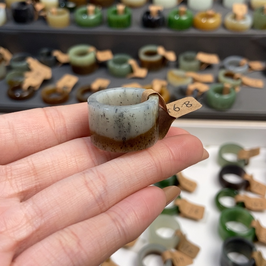 和田玉（糖玉）未镶嵌戒指