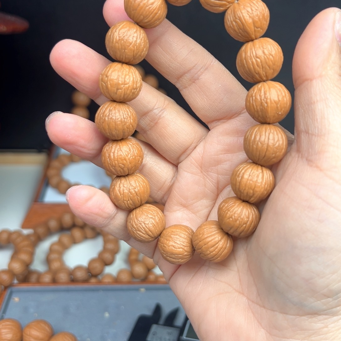 猴头核桃吊坠风雨