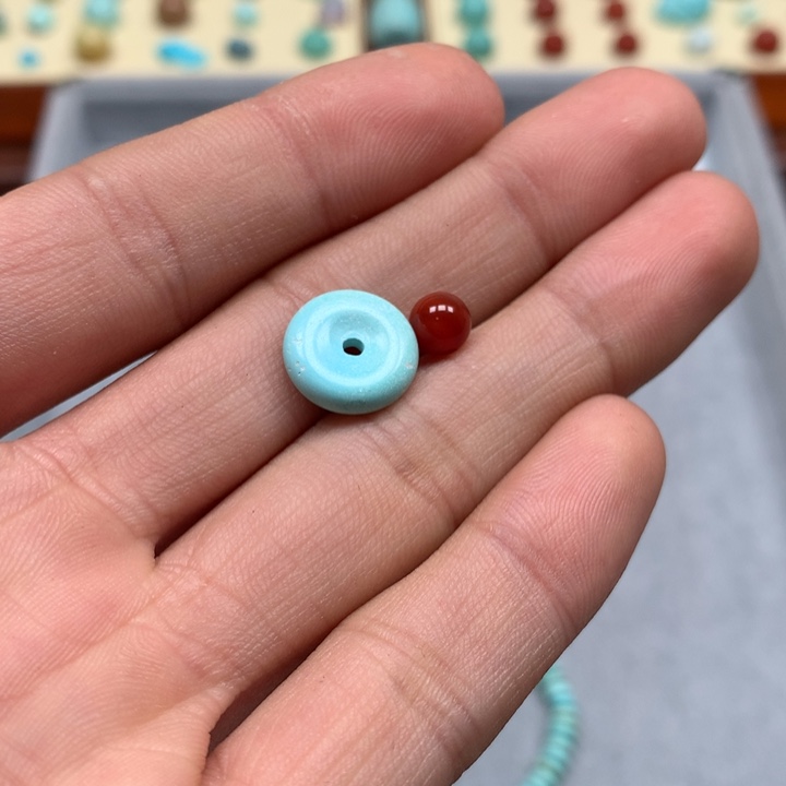 南红玛瑙配饰未镶嵌