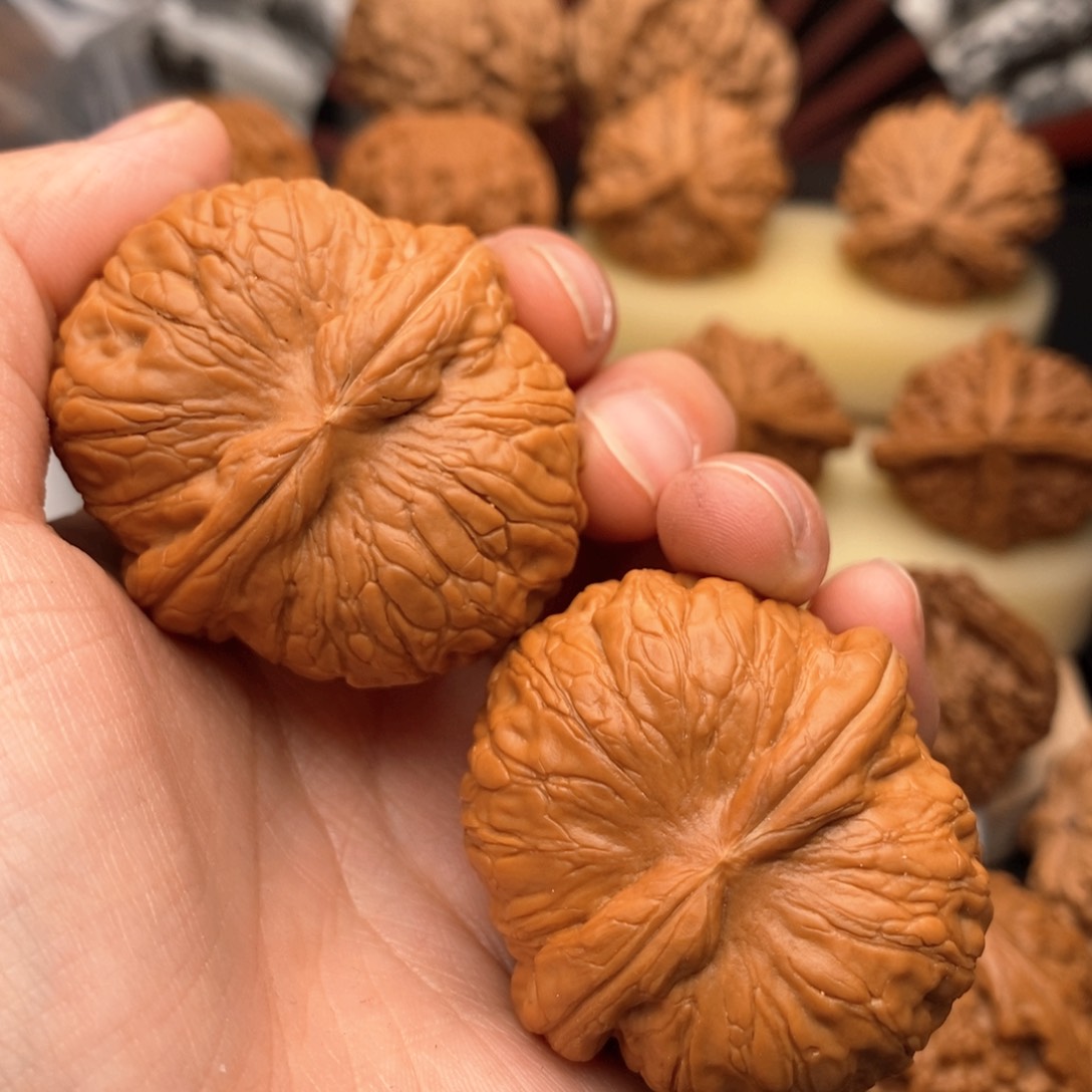 文玩核桃把件585号44元宝