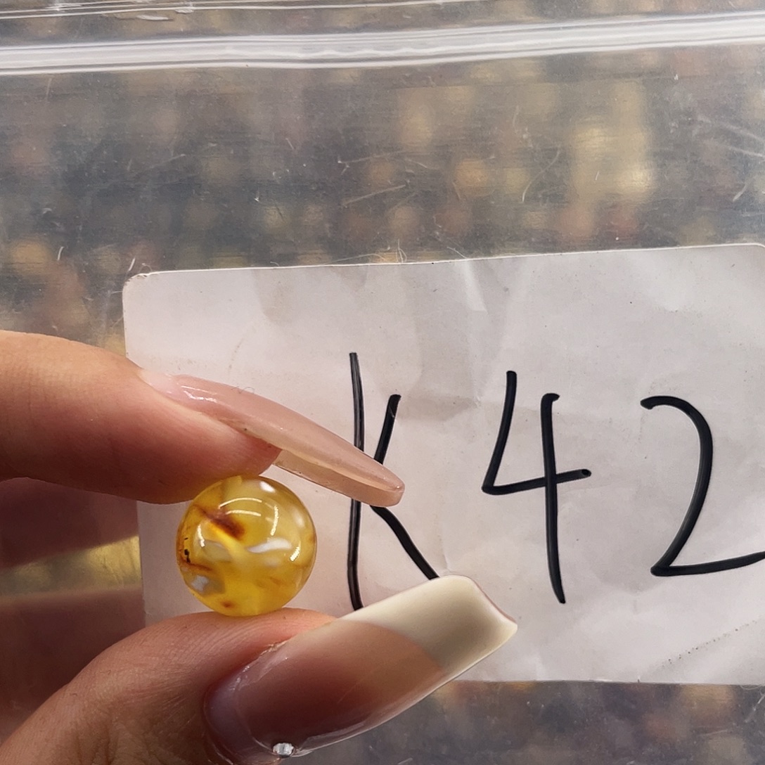 琥珀未镶嵌裸石11.8福利