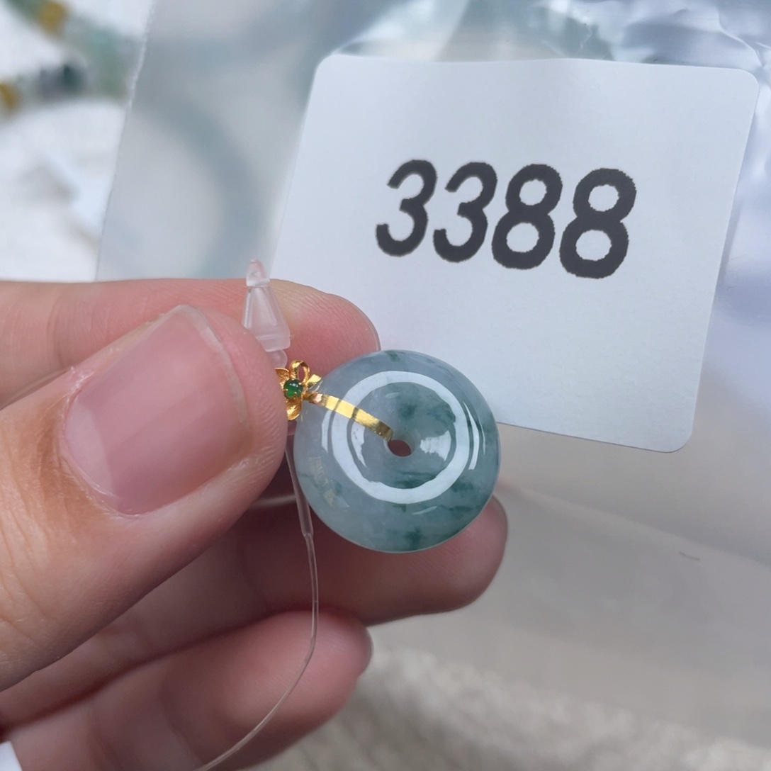 翡翠18K金镶嵌颈饰天然A货缅甸翡翠