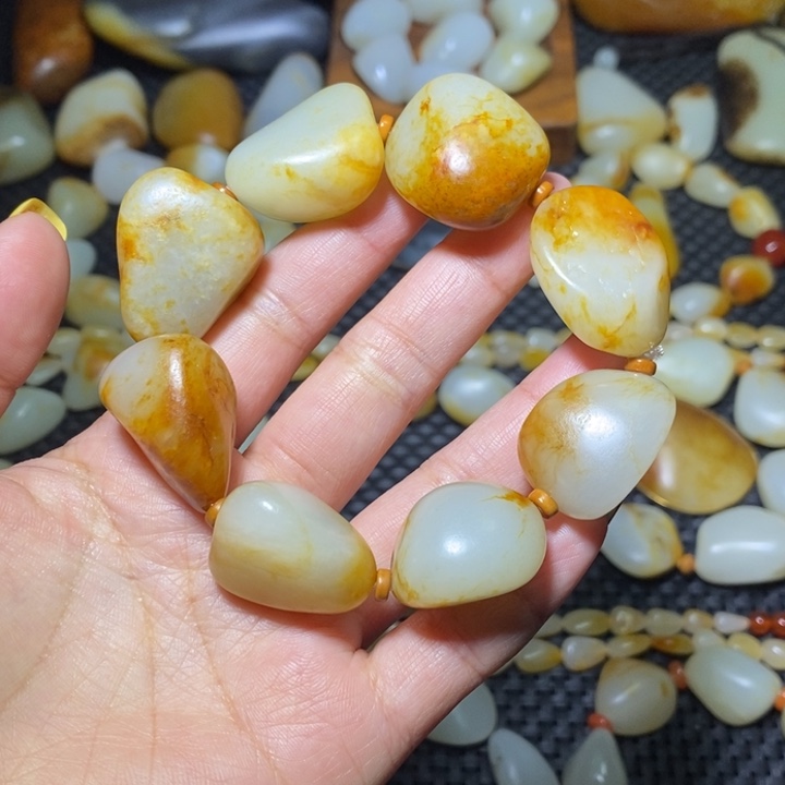 和田玉手链未镶嵌人*