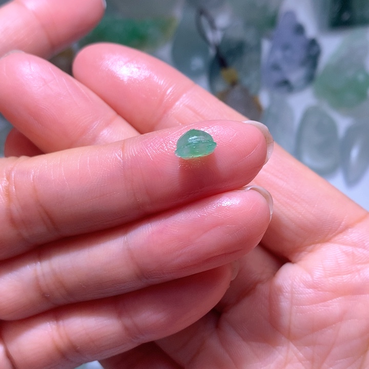 定制翡翠未镶嵌绿莲蓬