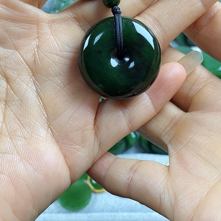 吊坠(不含链)未镶嵌和田玉（碧玉）28