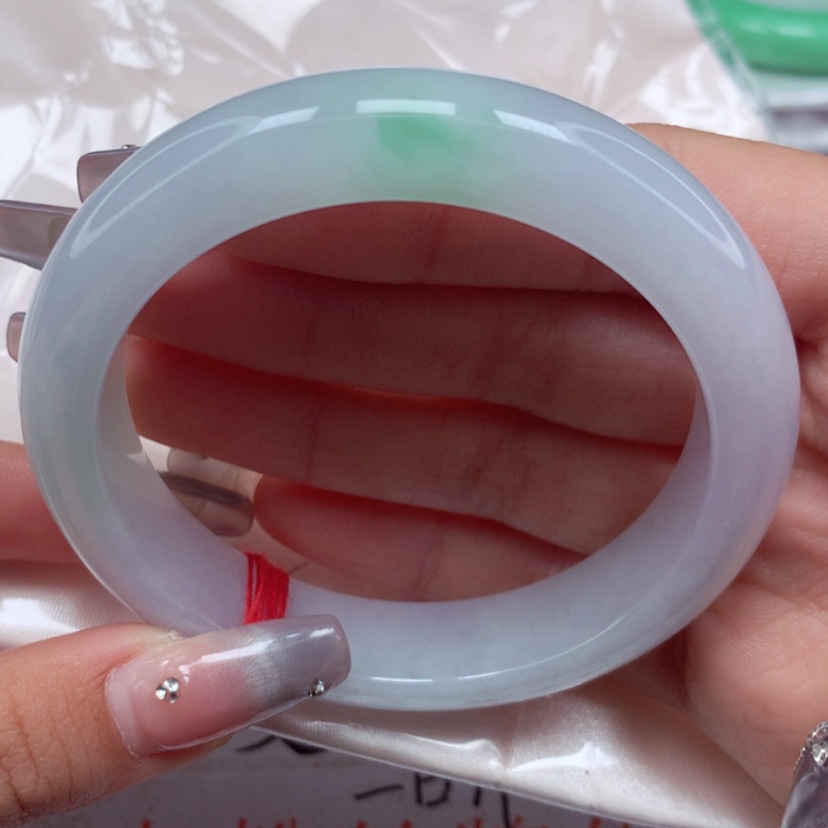 【闪购商品】翡翠手镯未镶嵌58圈