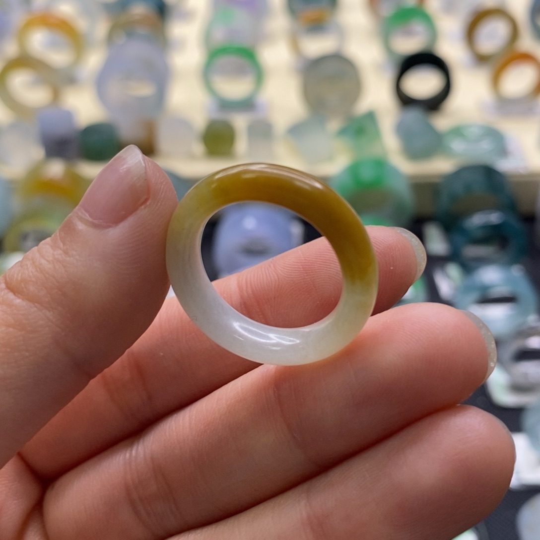 翡翠戒指未镶嵌圈口15