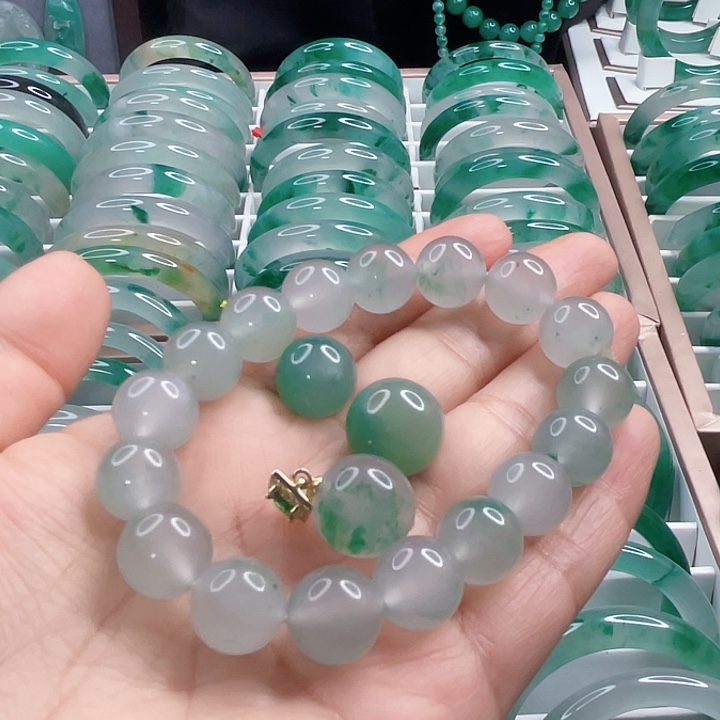 未镶嵌手链石英质玉
