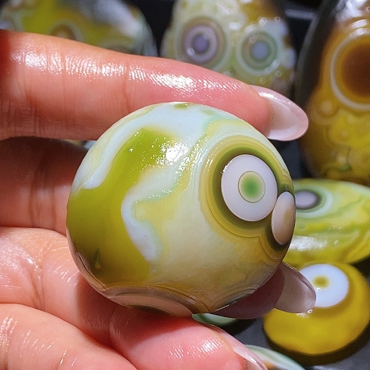 玛瑙/玉髓未镶嵌珠宝奇石13