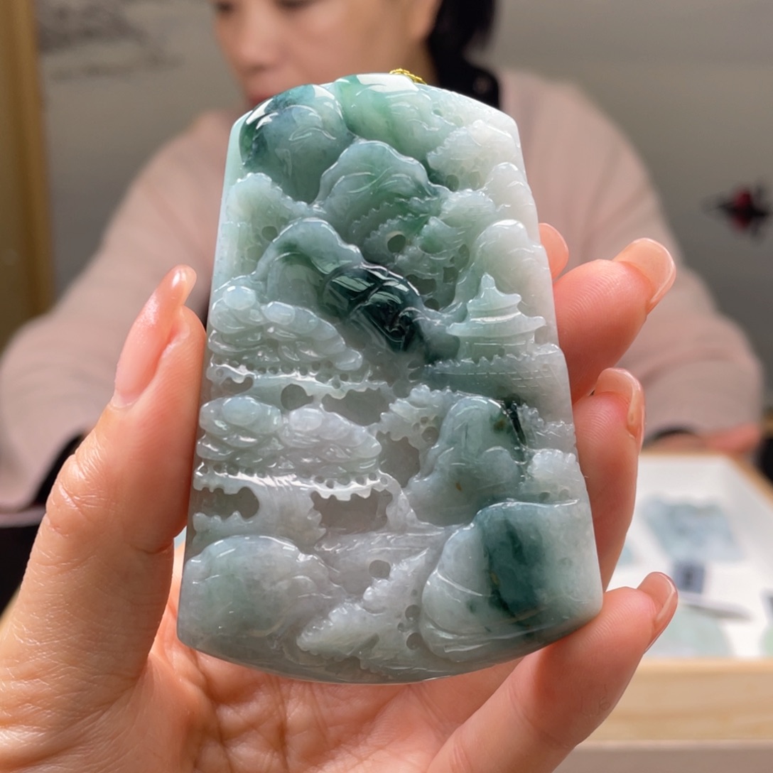 翡翠吊坠(不含链)未镶嵌