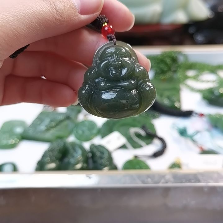 和田玉（碧玉）未镶嵌颈饰