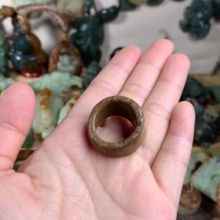 岫岩河磨玉（透闪石质玉）扳指未镶嵌