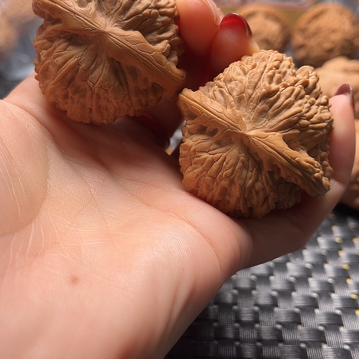 文玩核桃把件46白狮子