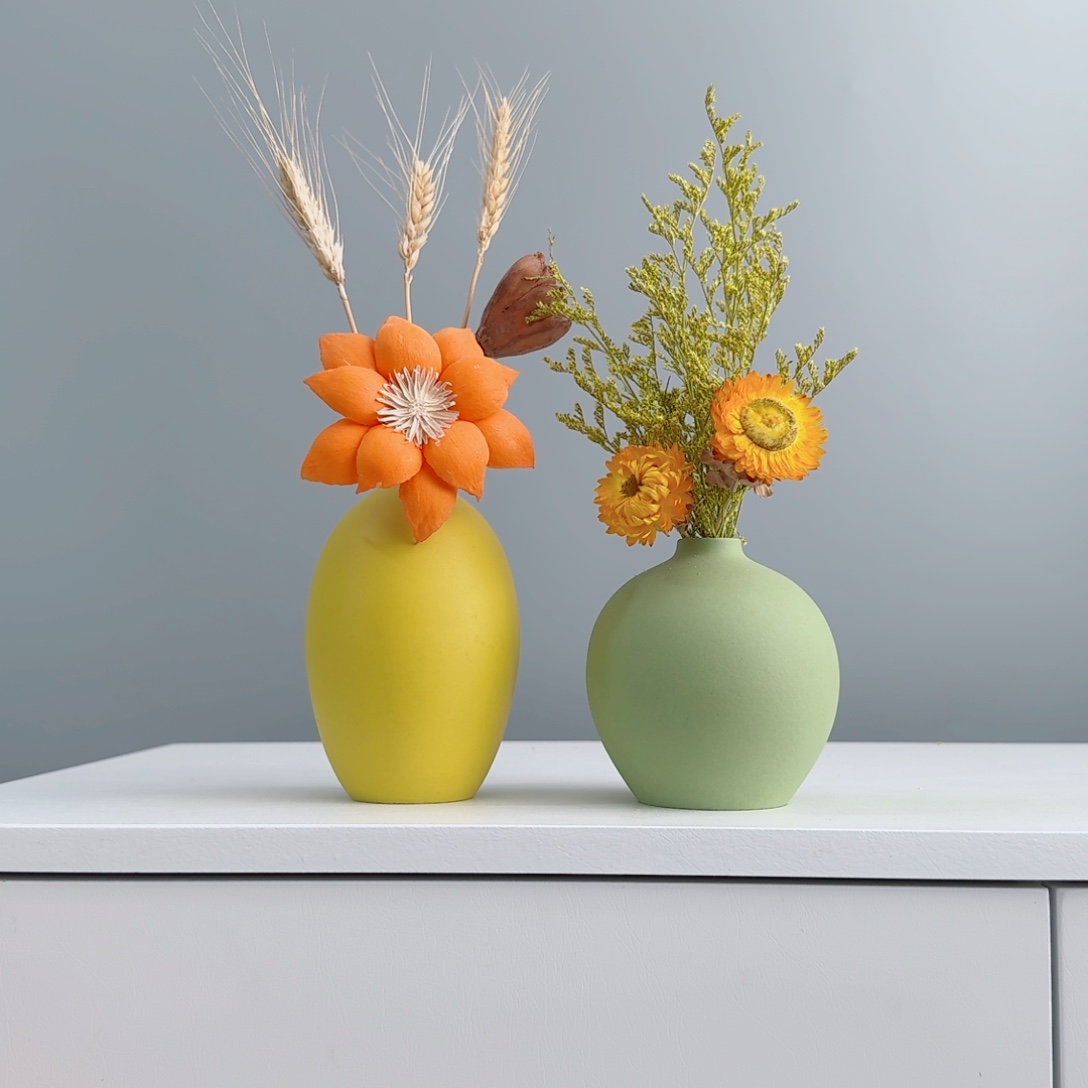 摆件陶瓷小花瓶含花总高约20-30cm