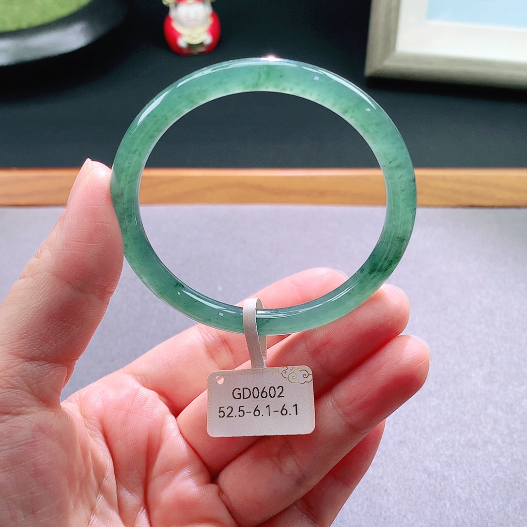 未镶嵌手镯翡翠天然翡翠手镯a货