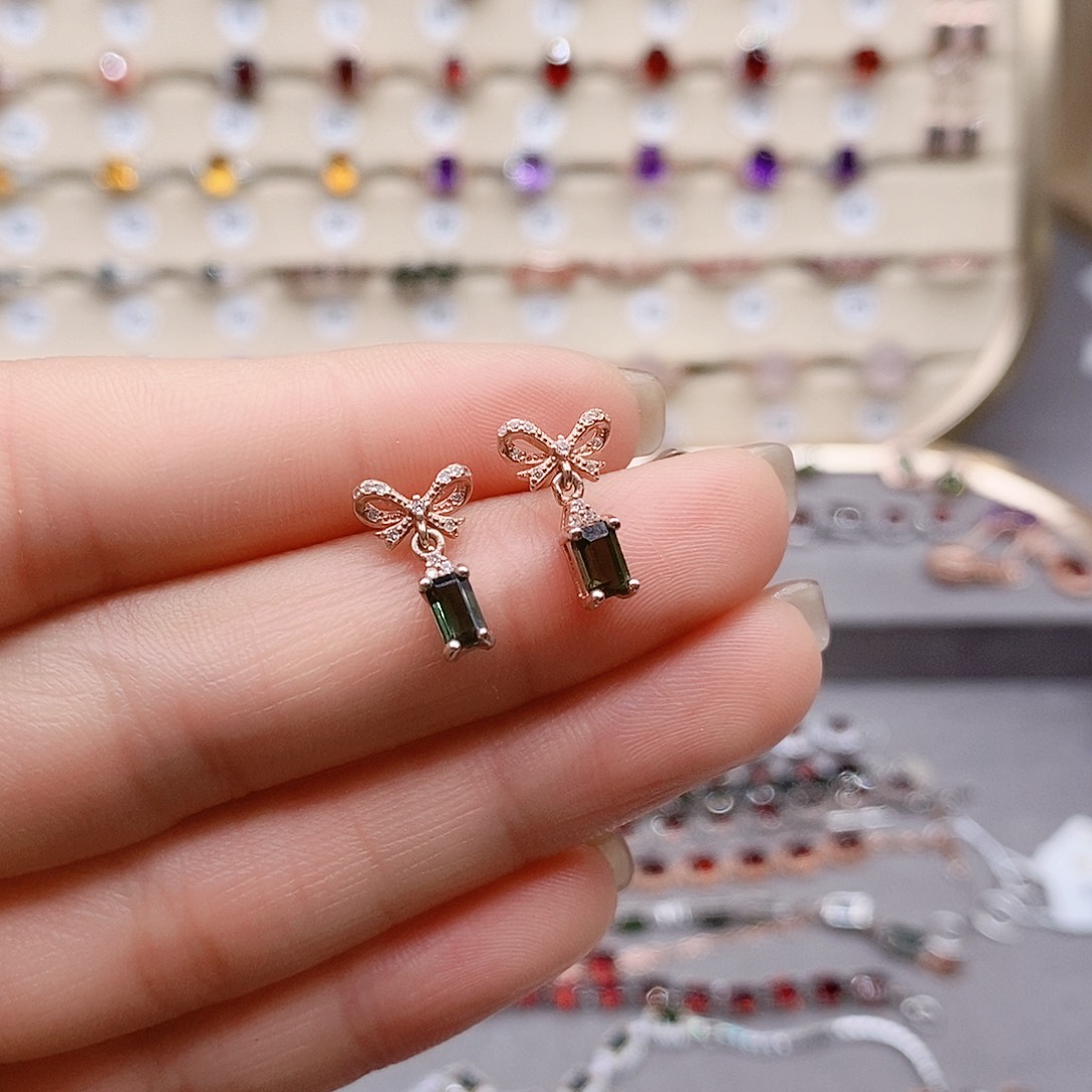 碧玺耳钉银S925镶嵌耳钉