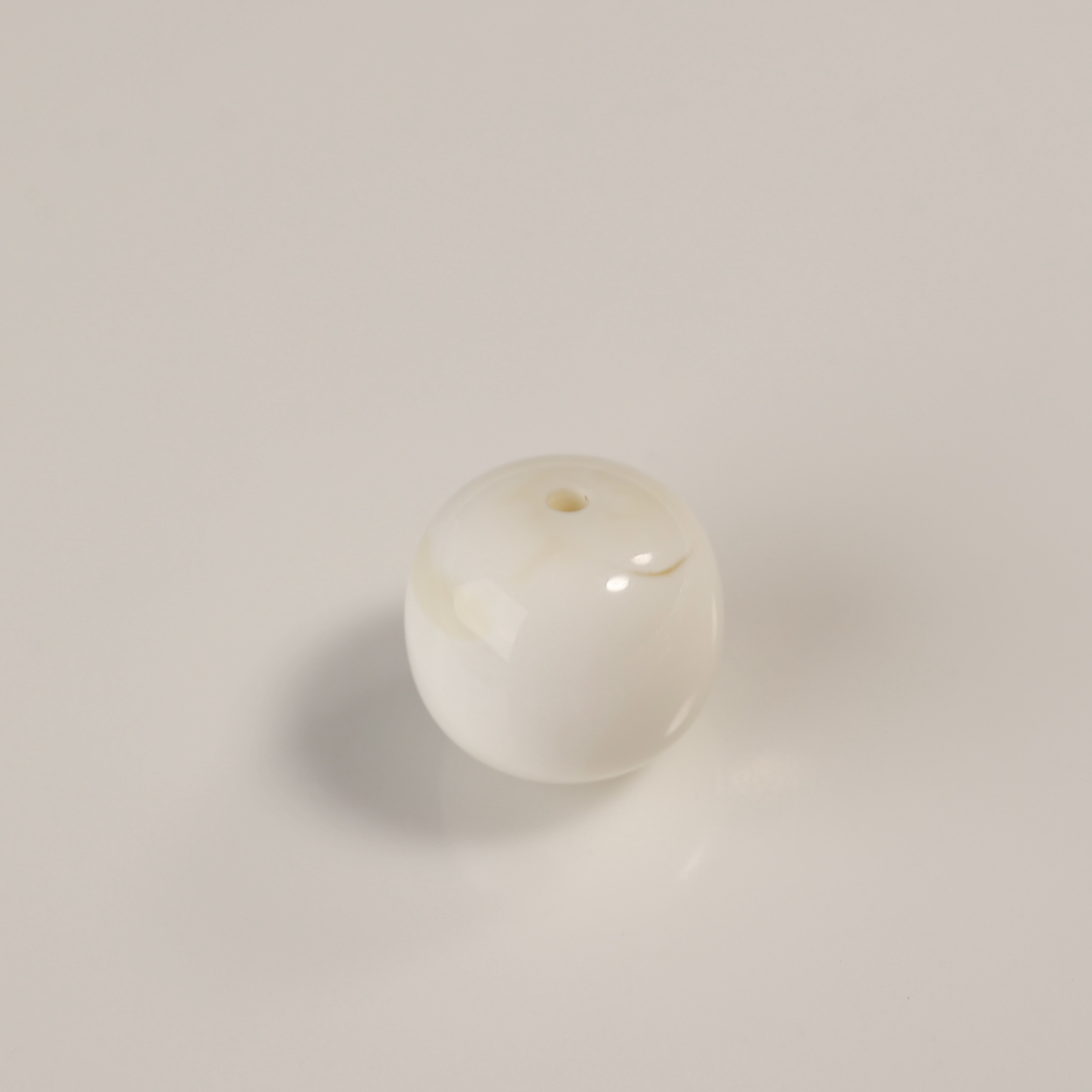 9.3*10.2油漆白金线闪电纹老型单珠蜜蜡配饰