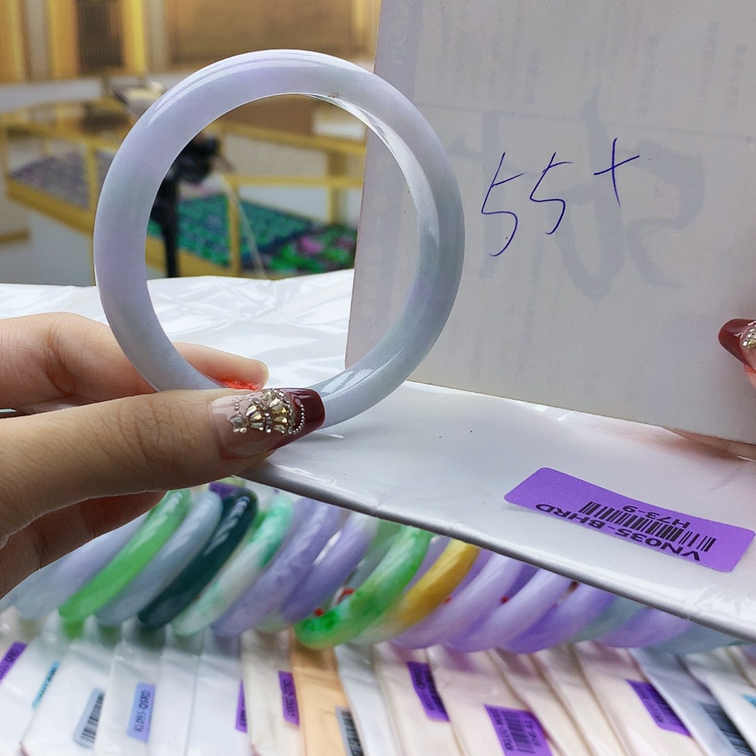 翡翠未镶嵌手镯bbb