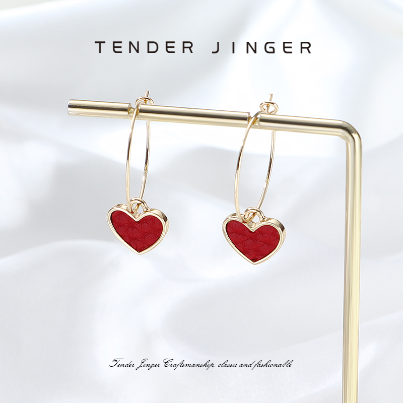 Tender Jinger 铜合金耳饰 法式新款红桃心耳扣耳环轻奢时尚